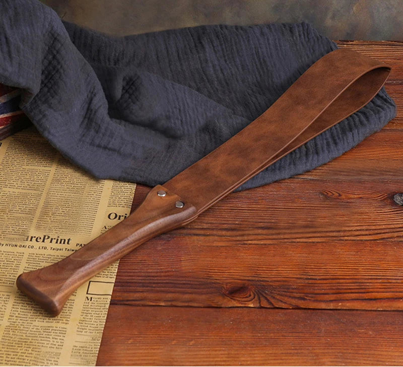 46.5CM Genuine Leather Horse Paddle Training Crop Equestrian Submissive Riding Beat Bat，Handmade Walnut wood Handle